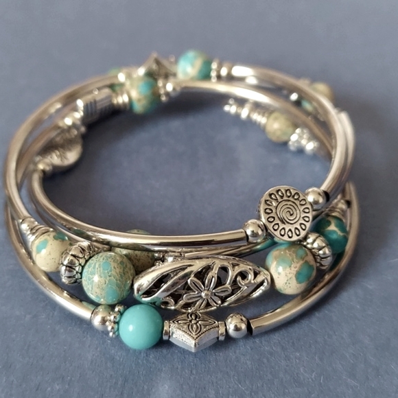 Beautiful Stylish Wrap Bracelet - Picture 5 of 6